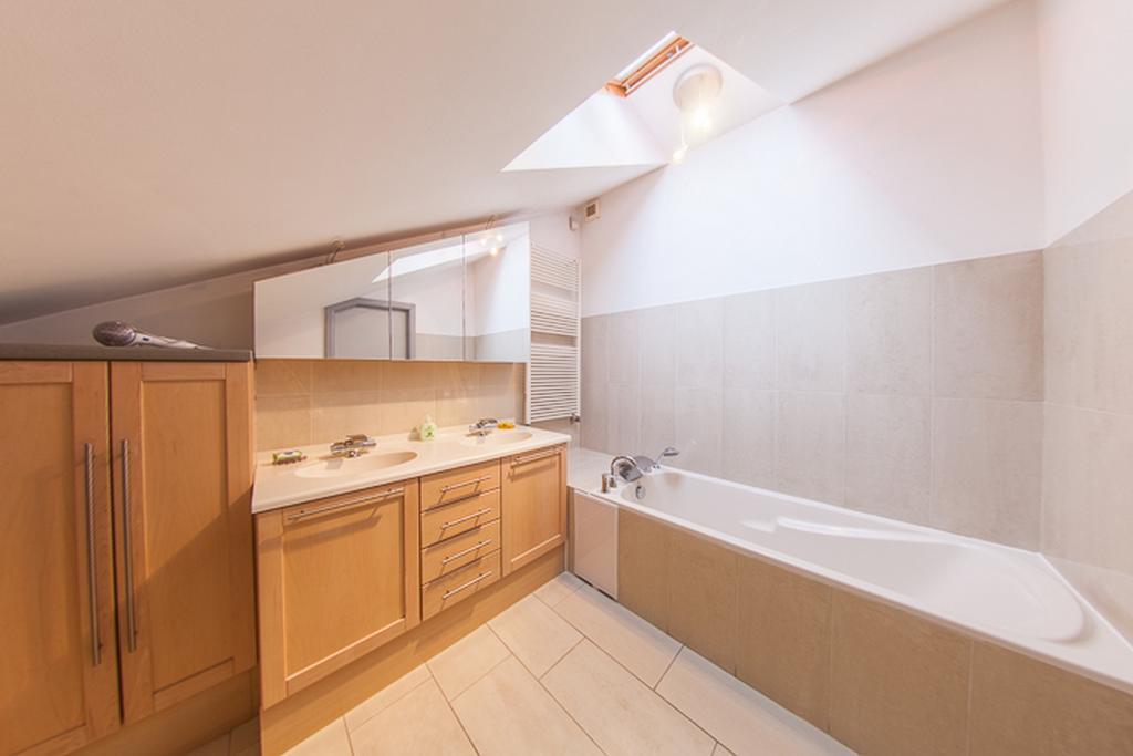 Mansard Apartment Antonovicha 4 Kiev Exteriör bild